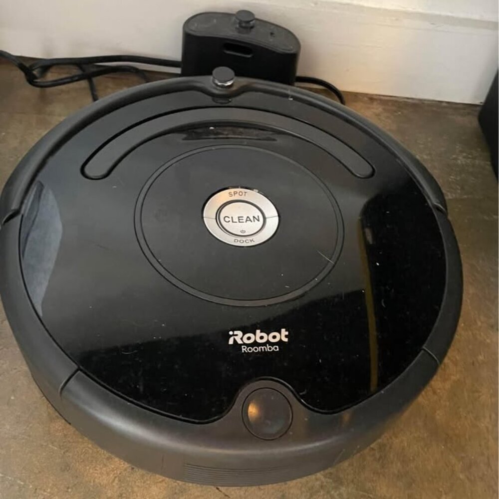 Roomba - Picture 2 of 2